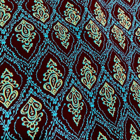 Maurices v-neck sleeveless blouse - Picture 8 of 9